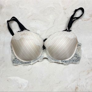 VS Dream Angels Lace Trim Demi Bra